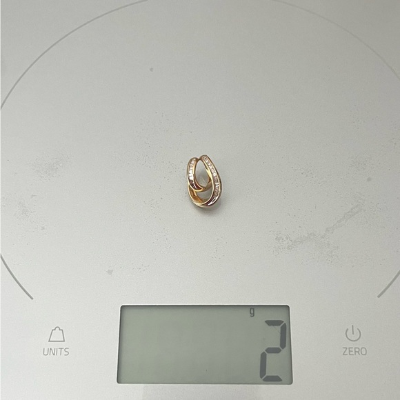 14K Gold & Diamond Pendant - Picture 5 of 5